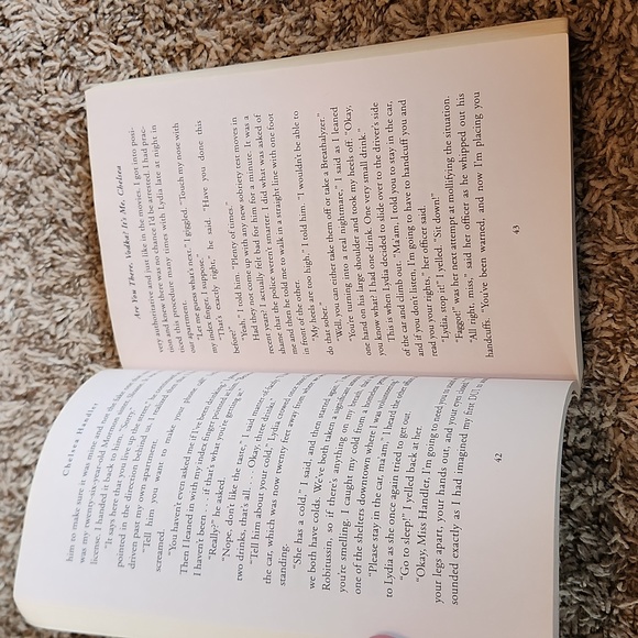 Are You there, Vodka?  It's Me, Chelsea paperback book - Picture 4 of 4